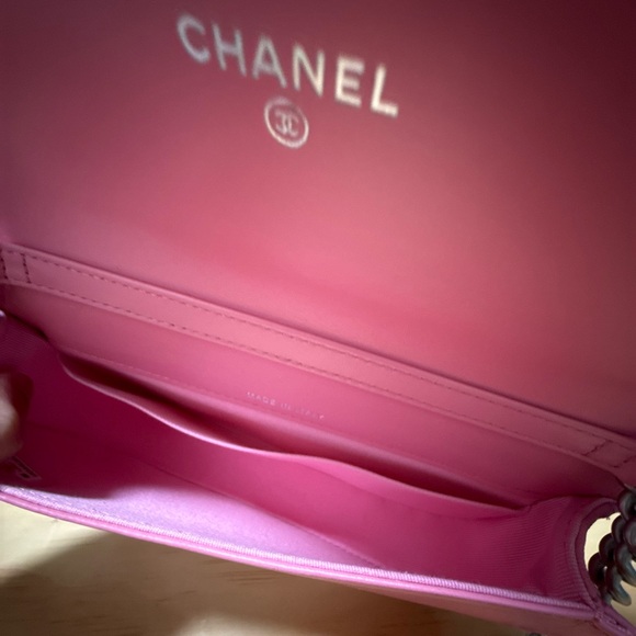 Chanel Boy Pink Quilted Crossbody Bag - Picture 12 of 15